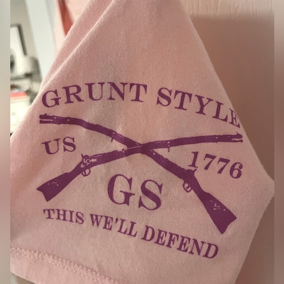 Ladies cut grunt style medium T-shirt - Picture 3 of 3